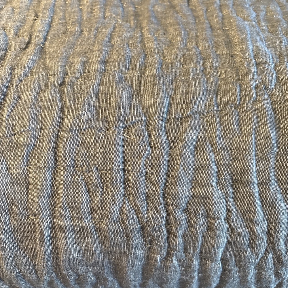 Pottery Barn Pick-Stitch Handcrafted Cotton‎ Linen Quilt Light Gray King